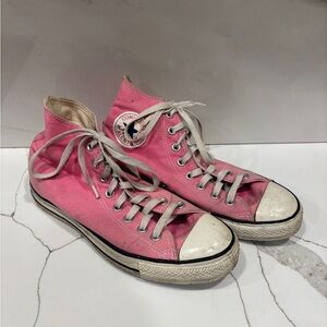 CONVERSE pink high top